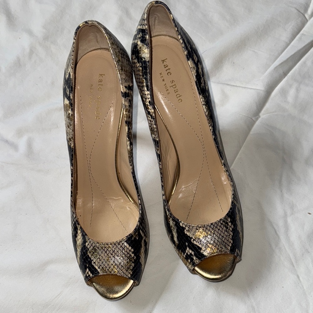 Kate Spade Black and Gold Elegant Heels